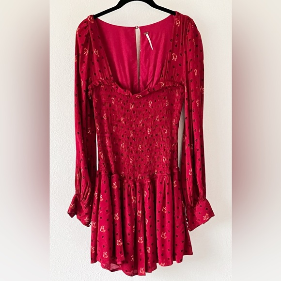 Free People Flirty Coquette Smocked Mini Dress Red Floral Puff Sleeve Size Small - Picture 3 of 14
